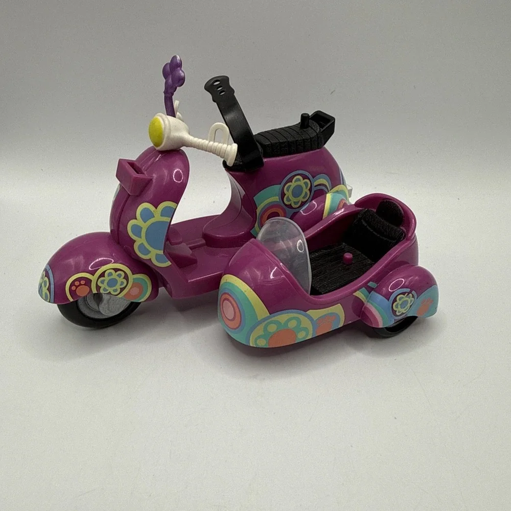 Littlest Pet Shop Blythe Purple Scooter with Sidecar 2010‎ Hasbro
